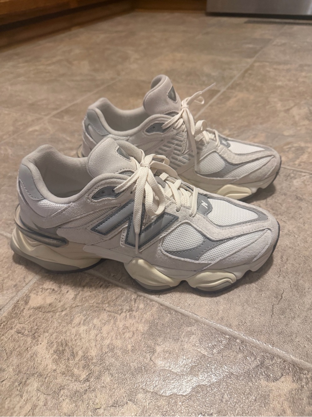 New Balance Men’s 9060